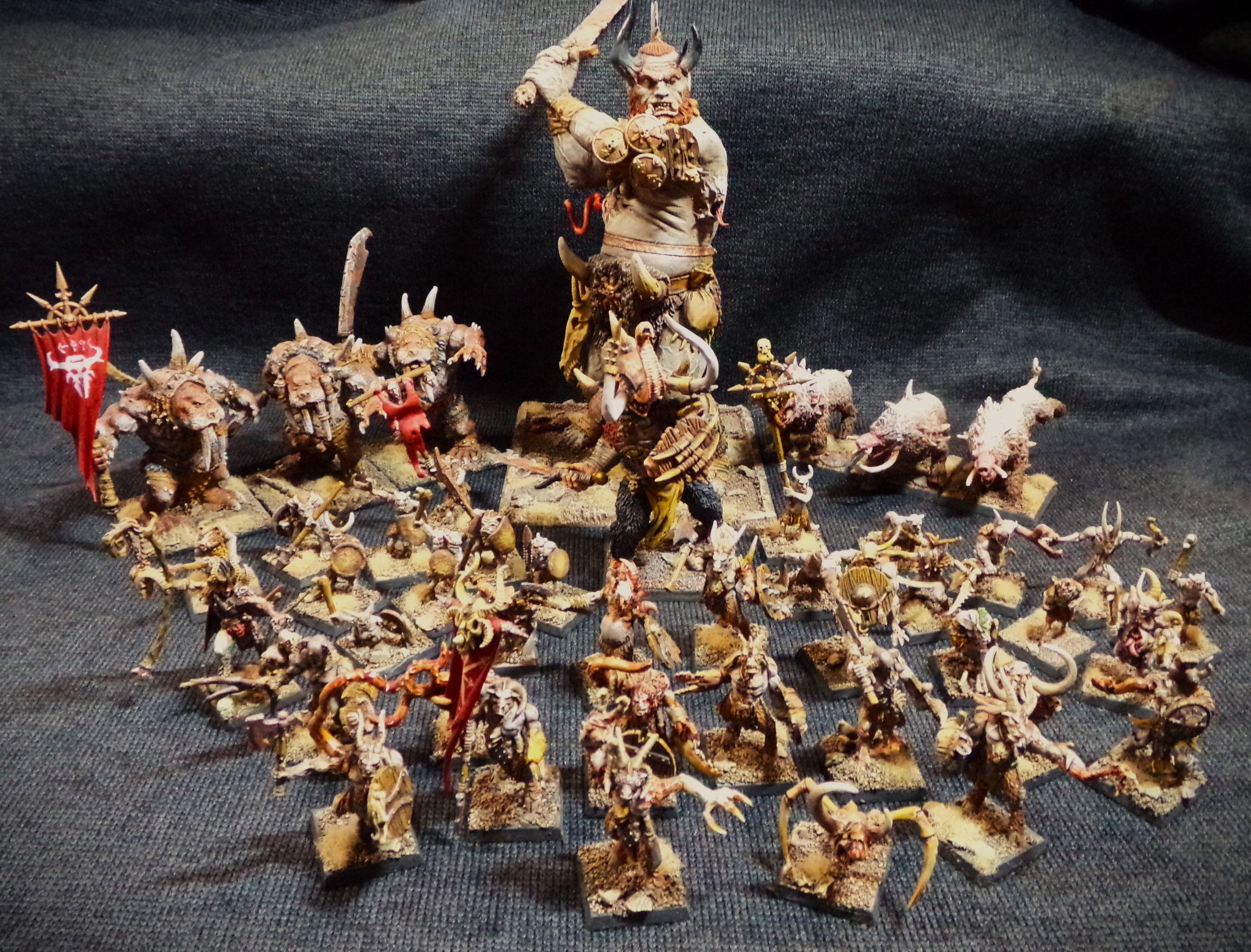 Beastmen army of the southern wastes Chapter 1: Beastmen army of the southern wastes | Comicdub